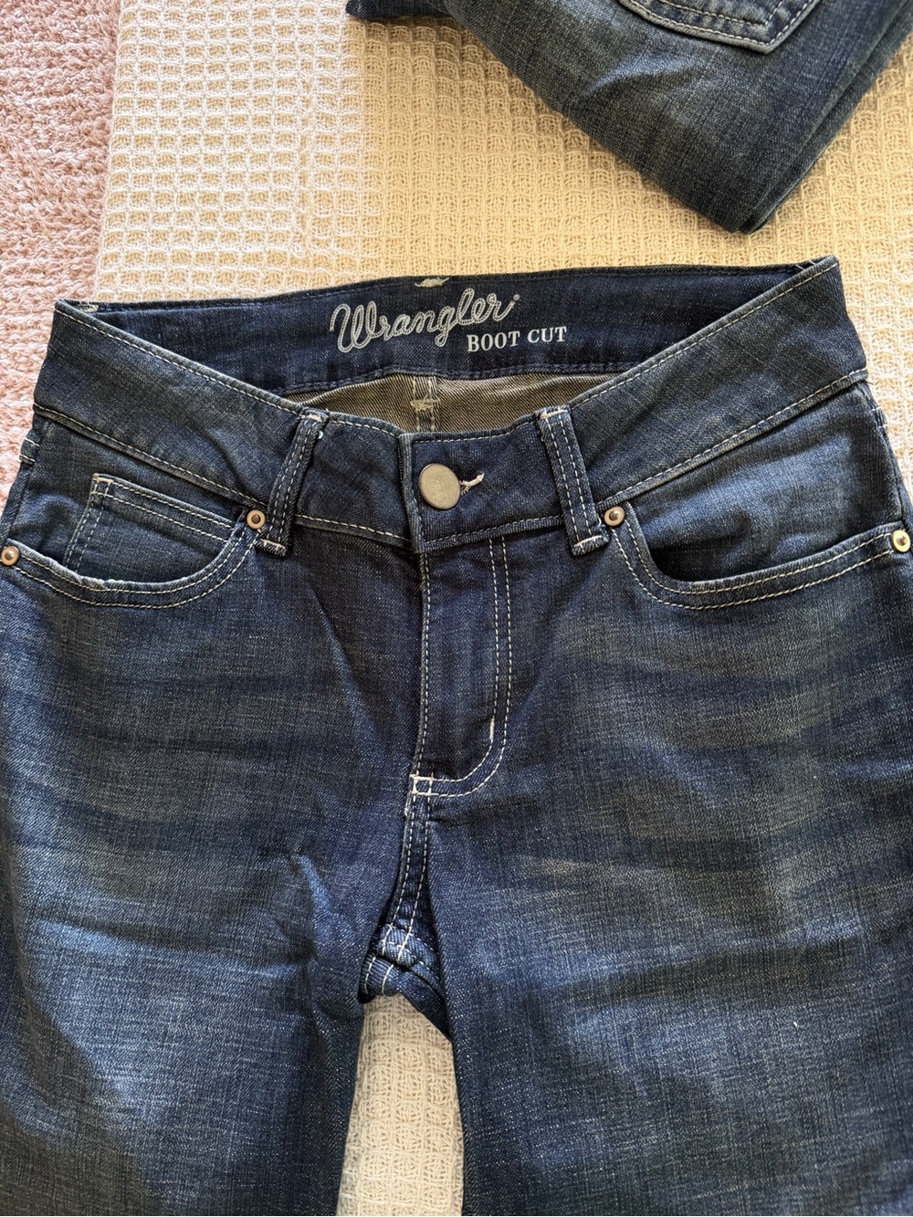 Wrangler Women’s Indigo Blue Boot Cut Jeans - Picture 5 of 15